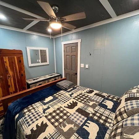Cubs Den - Hot Tub- Walk To Lake- Fire Pit - Kayaks Oakland Extérieur photo