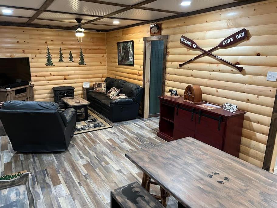 Cubs Den - Hot Tub- Walk To Lake- Fire Pit - Kayaks Oakland Extérieur photo